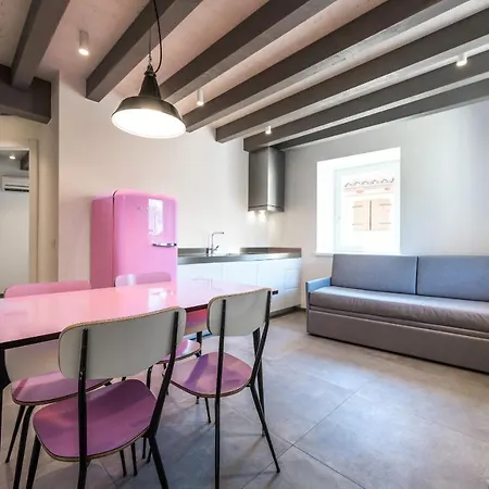 Casa Kaki Apartment *