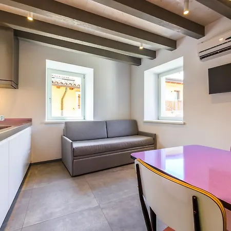 Casa Kaki Apartment *