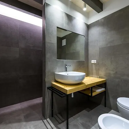 Casa Kaki - Eco Friendly With Parking & Private Courtyard Malcesine