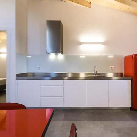 Daire Casa Kaki - Eco Friendly With Parking & Private Courtyard *