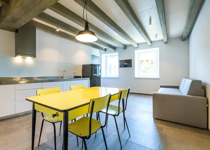 Casa Kaki - Eco Friendly With Parking & Private Courtyard Malcesine