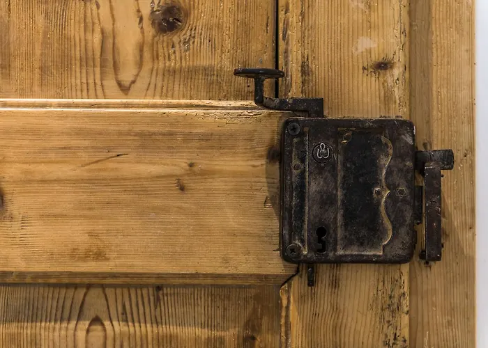 Casa Kaki - Eco Friendly With Parking & Private Courtyard Apartament