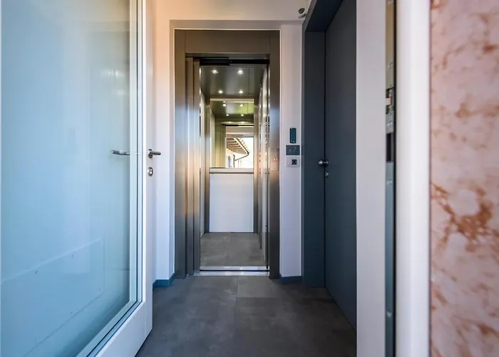 Casa Kaki - Eco Friendly With Parking & Private Courtyard Apartament
