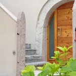 Casa Kaki - Eco Friendly With Parking & Private Courtyard 말세진느