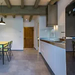 아파트 Casa Kaki - Eco Friendly With Parking & Private Courtyard 말세진느