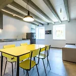 Casa Kaki - Eco Friendly With Parking & Private Courtyard