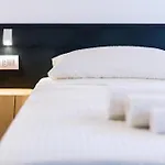 Casa Kaki - Eco Friendly With Parking & Private Courtyard 말세진느