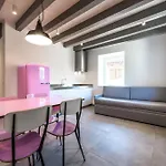 아파트 Casa Kaki - Eco Friendly With Parking & Private Courtyard *