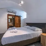 아파트 Casa Kaki - Eco Friendly With Parking & Private Courtyard *