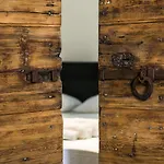 아파트 Casa Kaki - Eco Friendly With Parking & Private Courtyard 말세진느