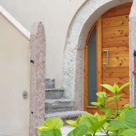 Casa Kaki - Eco Friendly With Parking & Private Courtyard 말세진느