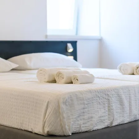 アパート Casa Kaki - Eco Friendly With Parking & Private Courtyard マルチェージネ