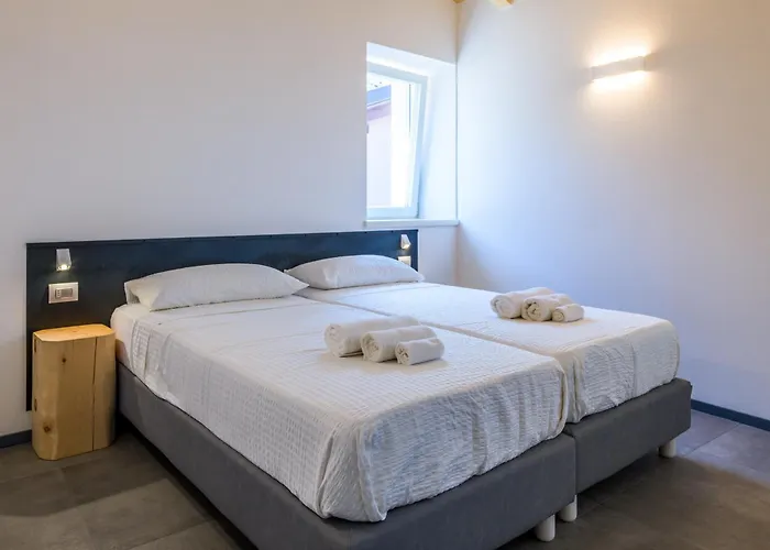 Casa Kaki - Eco Friendly With Parking & Private Courtyard * マルチェージネ