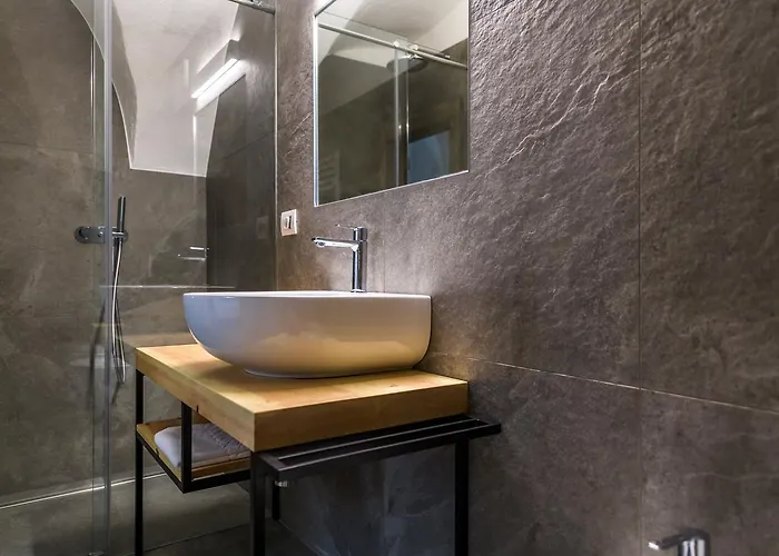 アパート Casa Kaki - Eco Friendly With Parking & Private Courtyard マルチェージネ