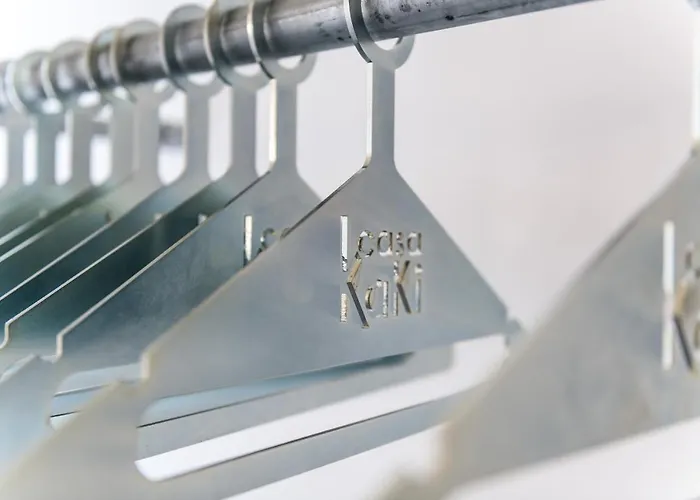 Casa Kaki - Eco Friendly With Parking & Private Courtyard *