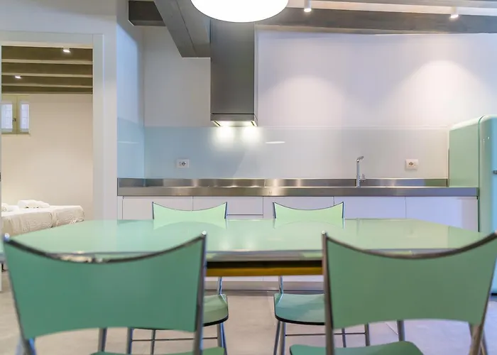 Casa Kaki - Eco Friendly With Parking & Private Courtyard アパート *