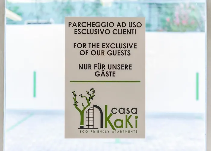 アパート Casa Kaki - Eco Friendly With Parking & Private Courtyard マルチェージネ