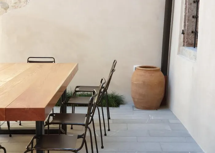 アパート Casa Kaki - Eco Friendly With Parking & Private Courtyard マルチェージネ