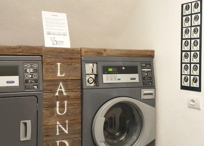 Casa Kaki - Eco Friendly With Parking & Private Courtyard *